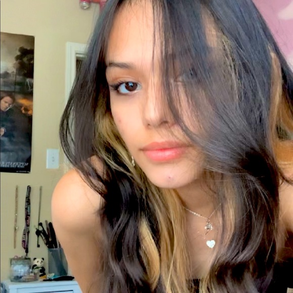 Meet your Posher, Lani - Picture 1 of 1